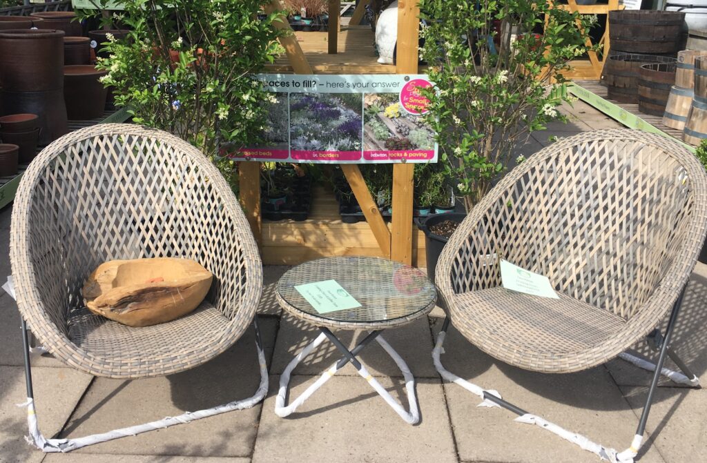 Buy garden furniture Totties Holmfirth, Saddlesworth & Barnsley